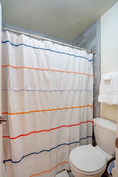 Building Photo - 3367 S 100th St