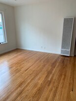 Building Photo - 1333 W Adams Blvd