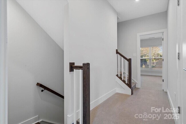 Building Photo - 12147 Brooklyn Ave