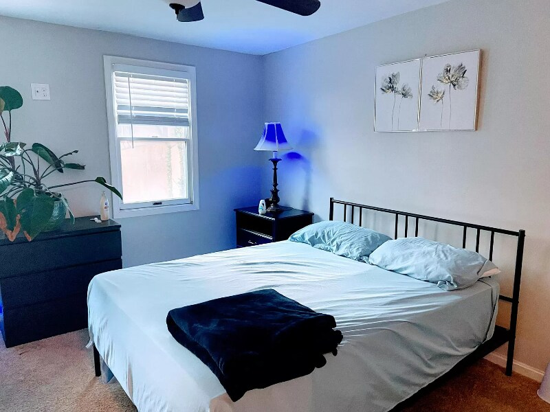 Building Photo - 1059 W Barre St