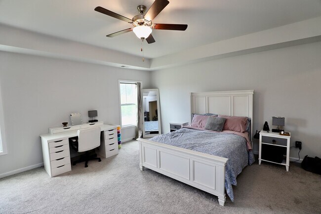 Building Photo - 525 Kittiwake Ln