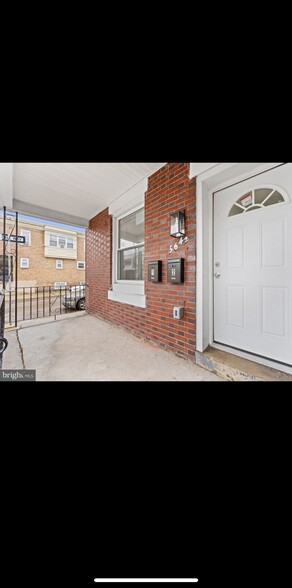 Building Photo - 5642 Matthews St