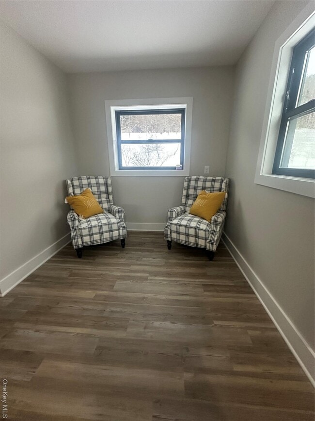 Building Photo - 161 Hazel Rd