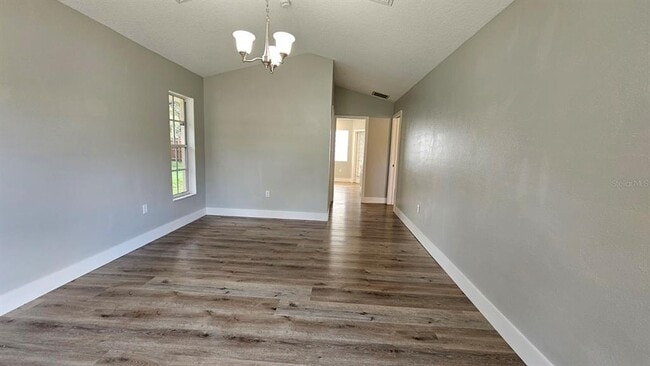 Building Photo - 18720 Oak Way Dr