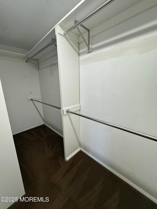 Building Photo - 259 Garfield Ave