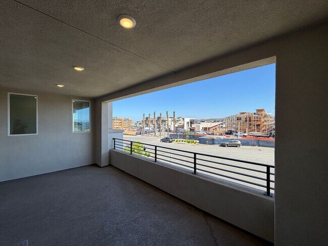 Building Photo - 308 Triangular Rd