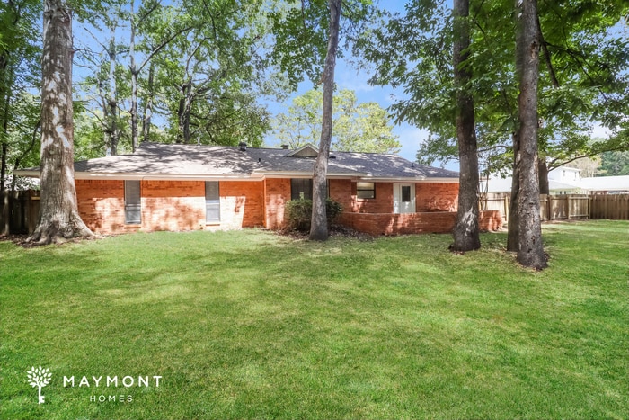 Building Photo - 523 Rusk Dr