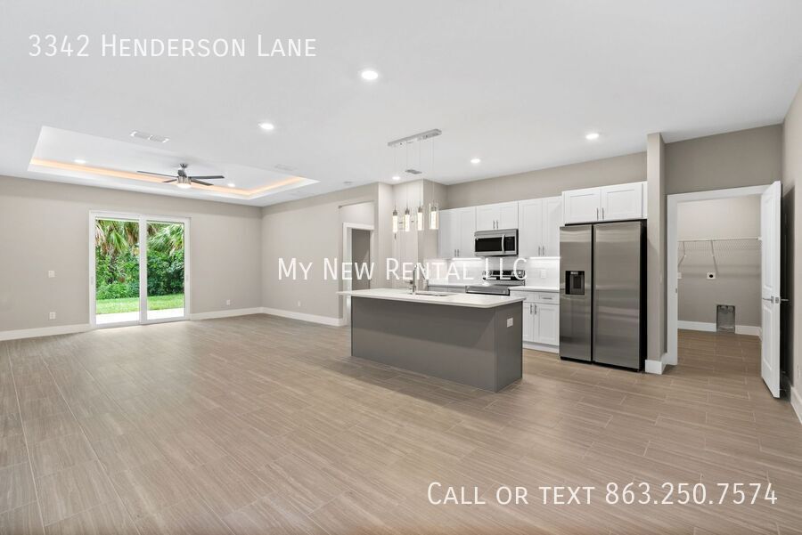 Building Photo - 3342 Henderson Ln