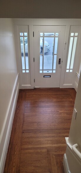 Building Photo - 469 28th Ave