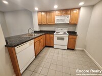 Building Photo - 24 Queensberry St