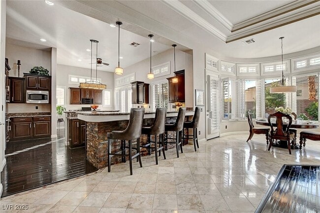 Building Photo - 1704 Choice Hills Dr