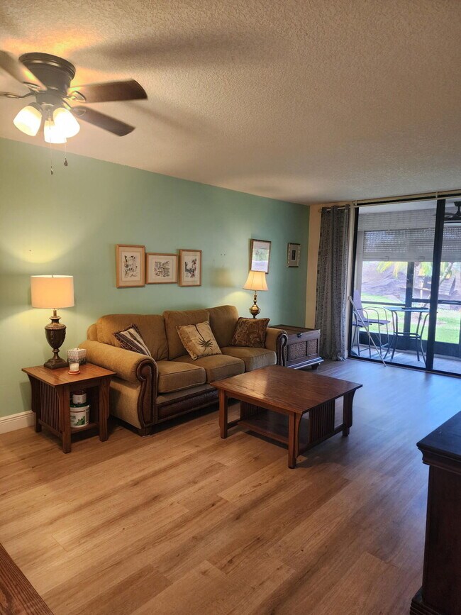 Building Photo - 4820 Lucerne Lakes Blvd W