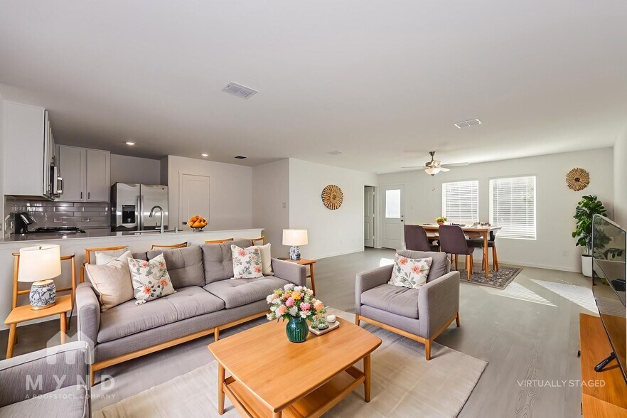 Building Photo - 2712 Ctr Crk Ln