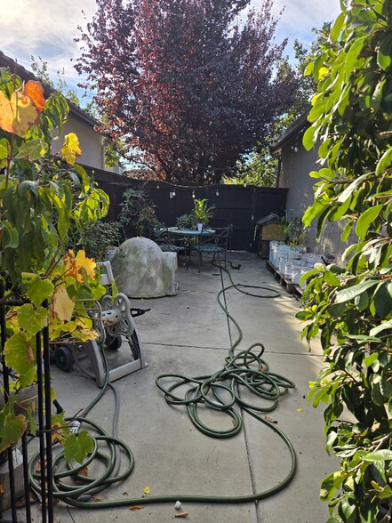 Building Photo - 5212 Antiquity Cir