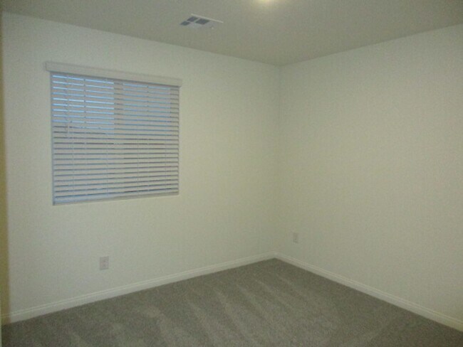 Building Photo - Blue Lark