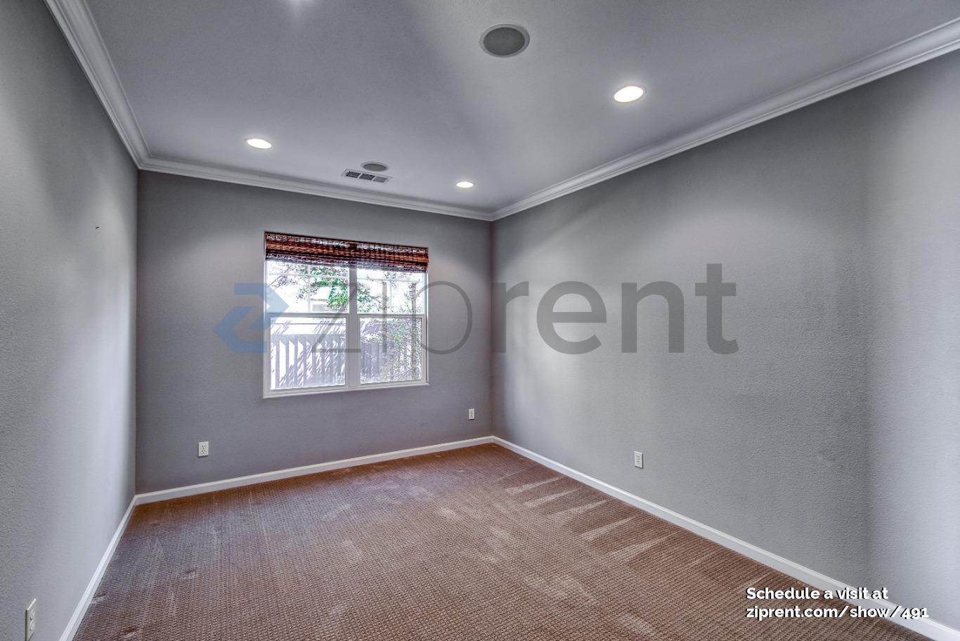 Building Photo - 833 Griffon Ct