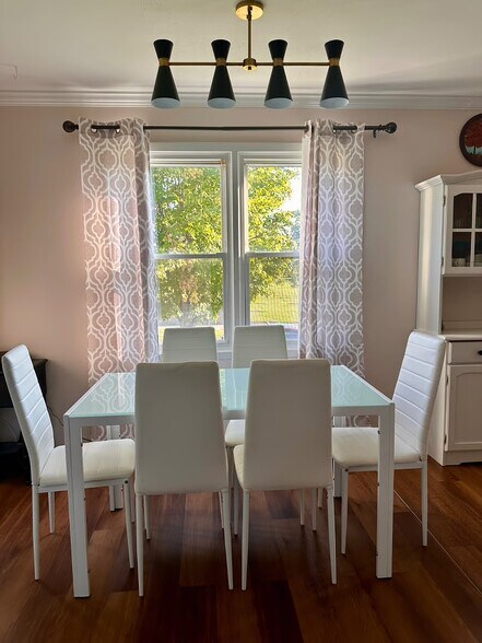 Building Photo - 520 Bellwood Dr