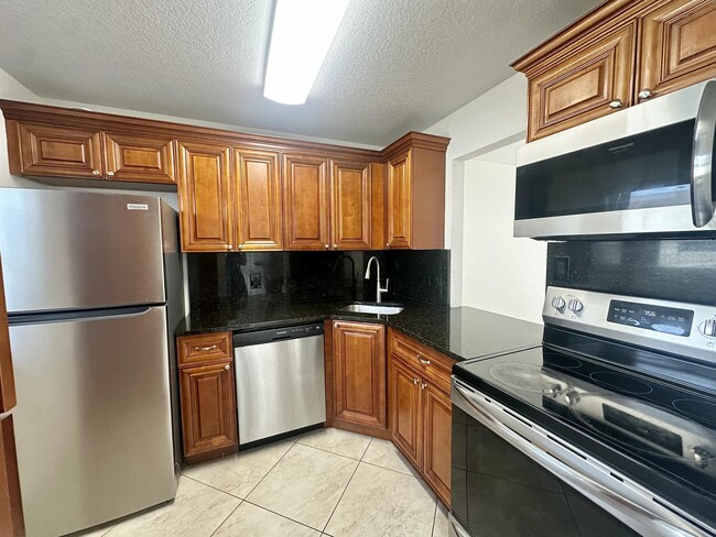 Building Photo - 3434 State St