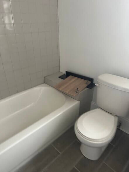 Building Photo - 56 Dobbs Ferry Rd