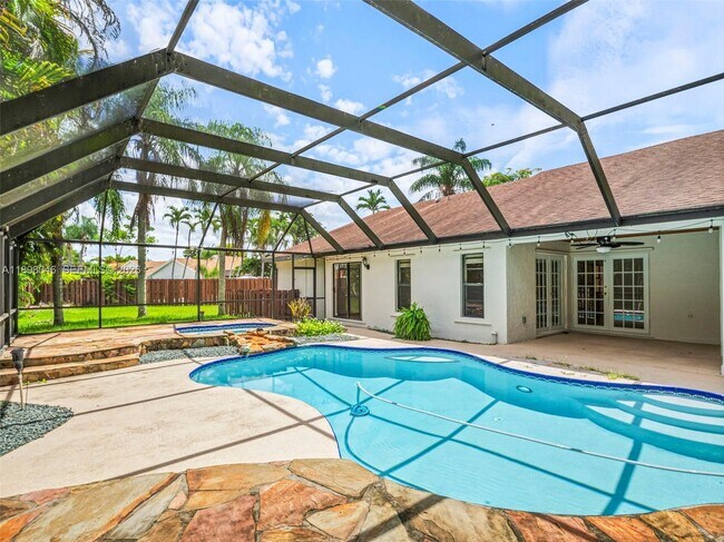 Building Photo - 15531 SW 54th Terrace