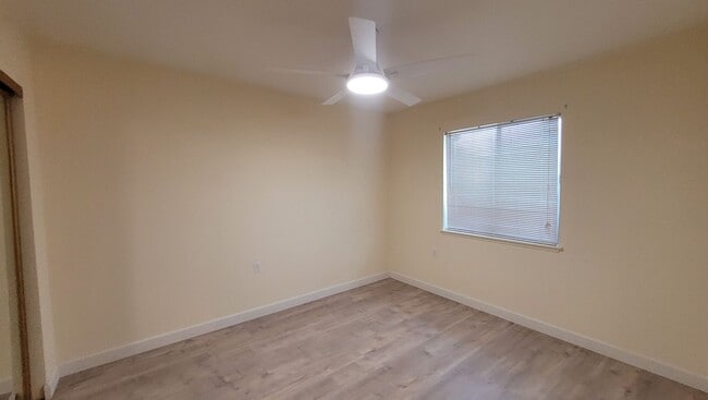 Building Photo - Seven Oaks Active Adult Living
