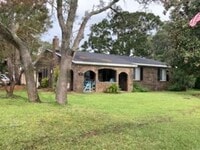 Building Photo - ***MOVE-IN SPECIAL*** $500 OFF OF YOUR FIRST MONTH'S RENT AND APPLICATION FEES WAIVED UPON APPROV...