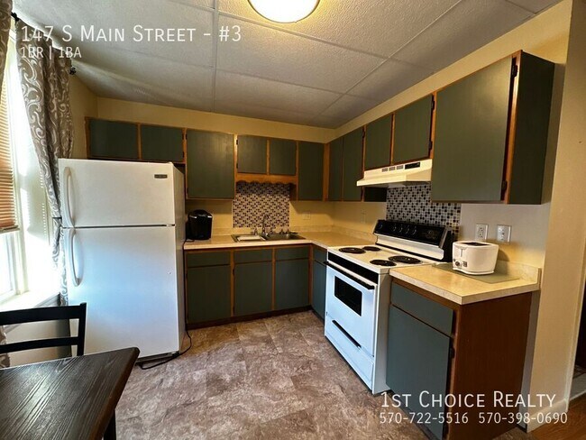 Primary Photo - 147 S Main St