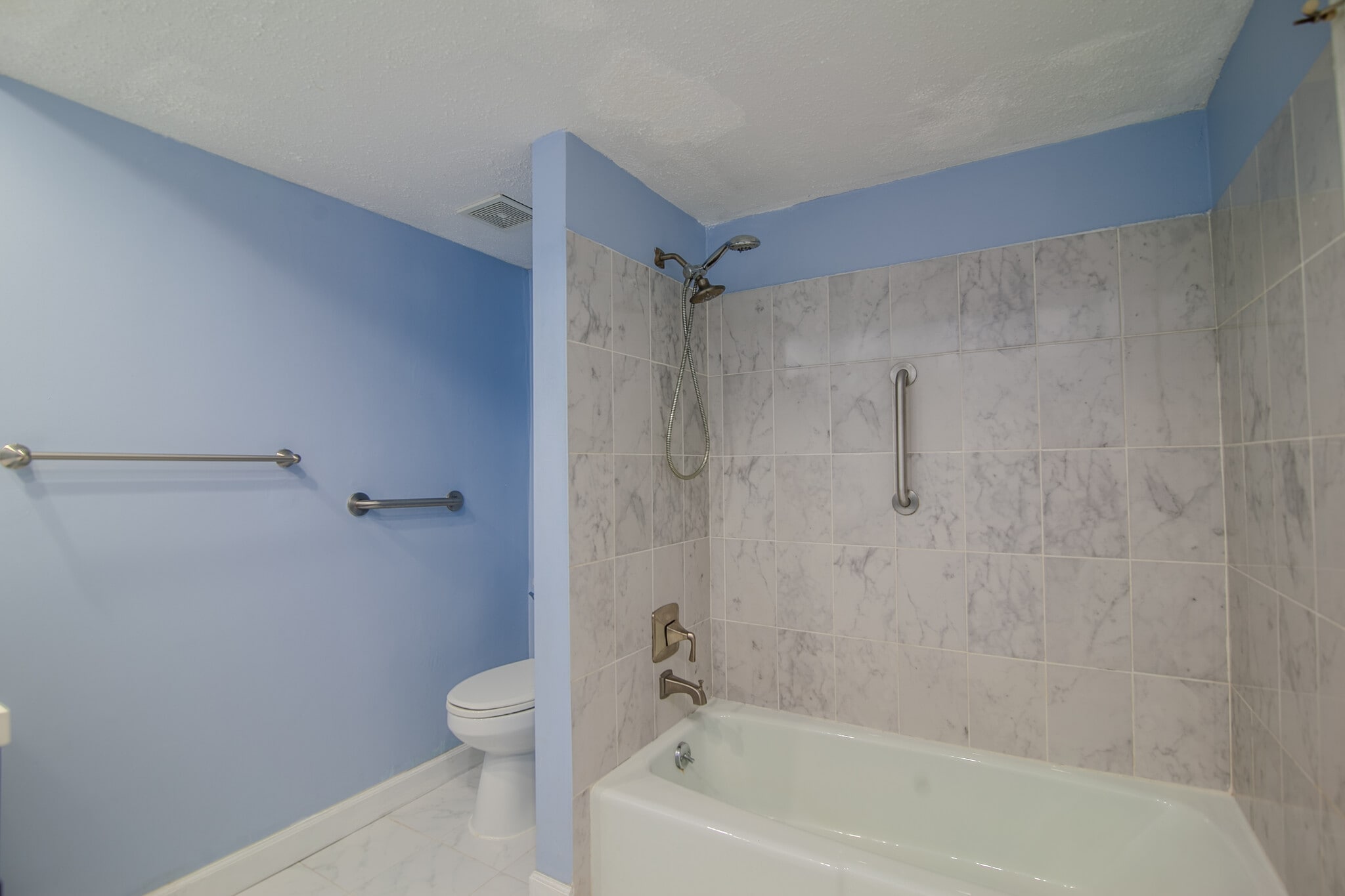 Guest bathroom - 6851 Roswell Rd