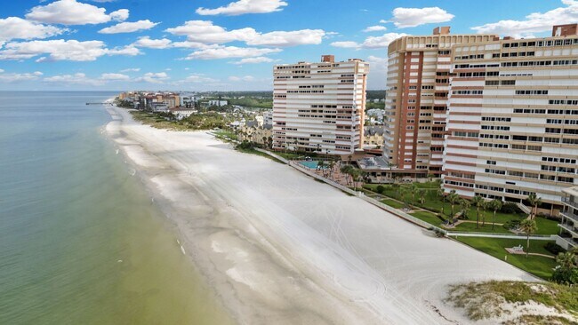 Building Photo - Spacious 2-Bedroom Waterfront Condo in Redington Shores – Long-Term Rental!