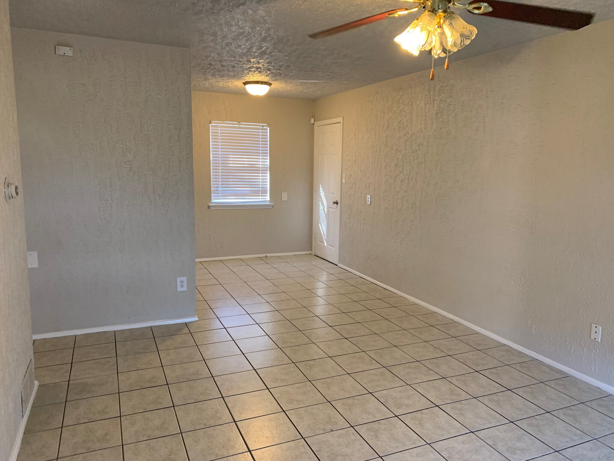 Building Photo - 603 Freestone Dr