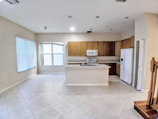 Building Photo - 1171 W Magnolia Cir