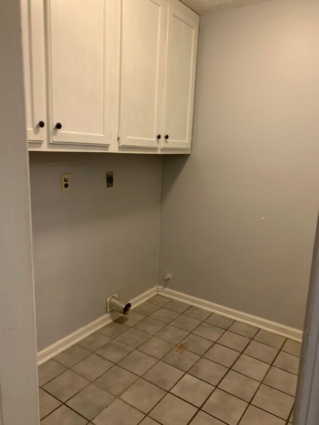 Building Photo - 3bed/2bath home in Valley View School District!