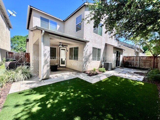 Building Photo - 1766 Glen Oban Ln