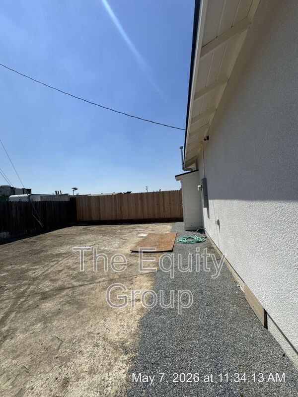 Building Photo - 30566 Ivy Rd