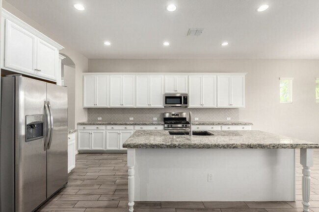 Building Photo - 20273 E Raven Dr