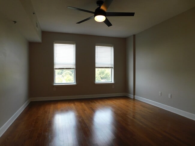 Building Photo - 1315 East Blvd