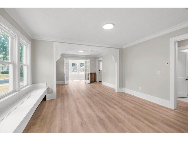 Building Photo - 1257 Palace Ave
