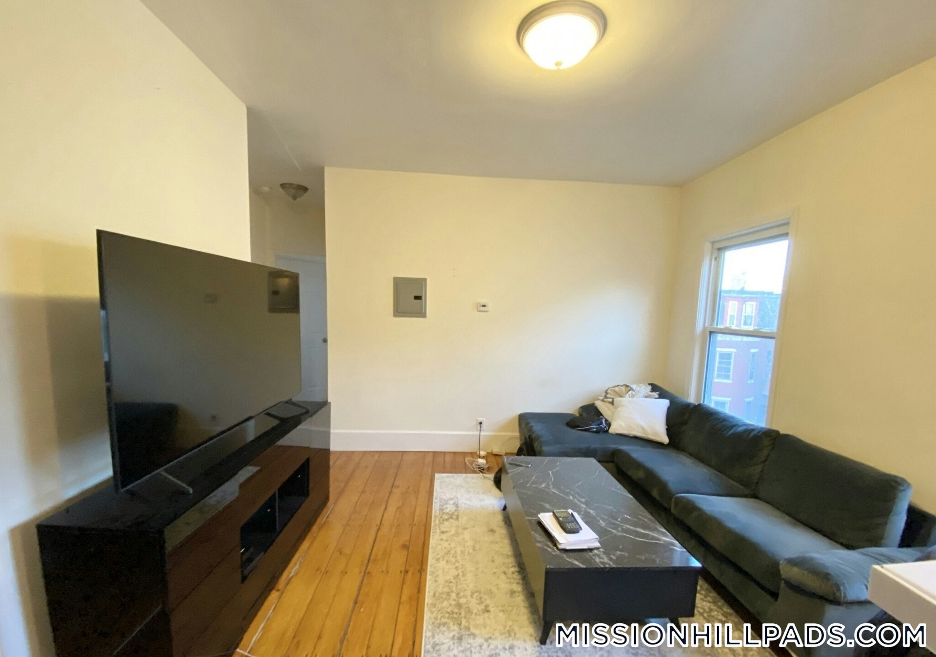 Building Photo - 52 Delle Ave