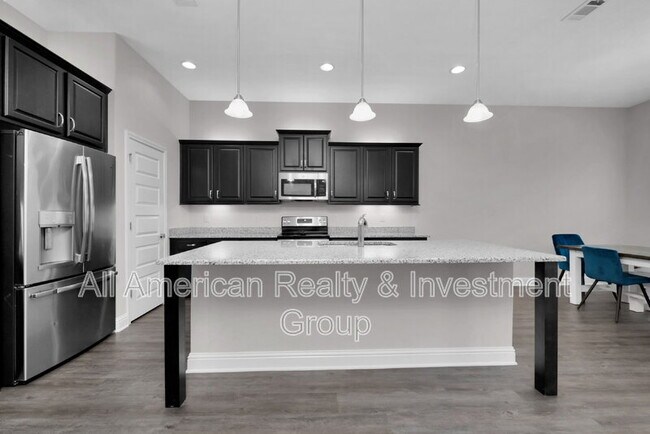 Building Photo - 8001 Silver Maple Dr