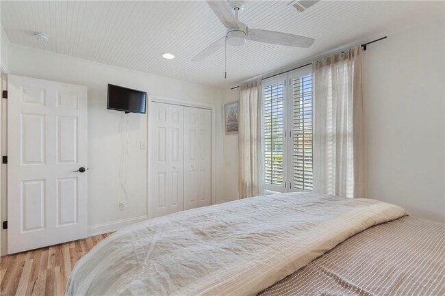 Building Photo - 61 View Point Dr