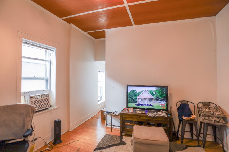 Building Photo - 1763 N Wells St