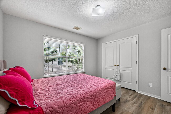 Building Photo - 150 Wisteria Walk Cir