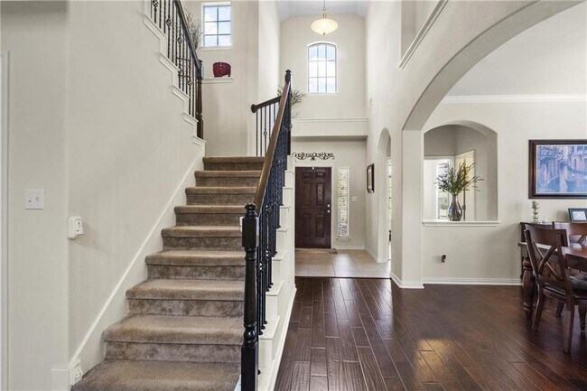 Building Photo - 120 Seminole Canyon Dr