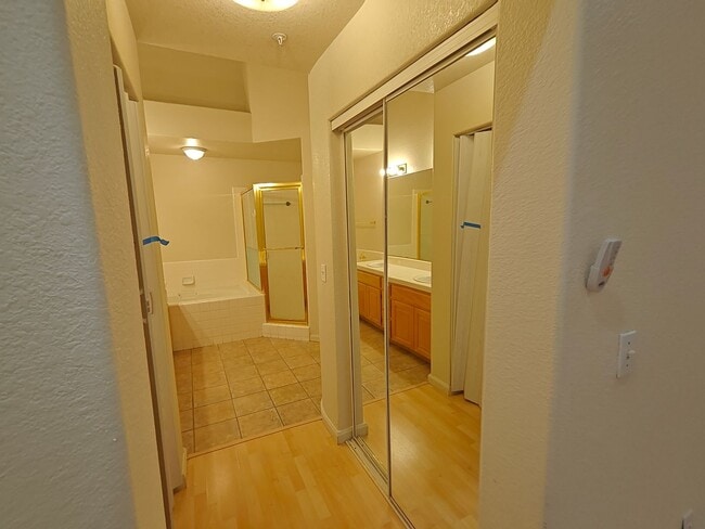 Building Photo - 3 Bedroom for Rent in River Oaks! $4,975