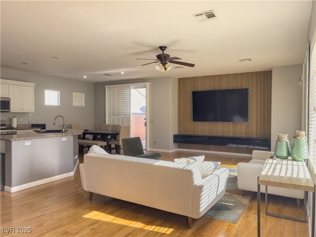 Building Photo - 3610 Pinnate Dr