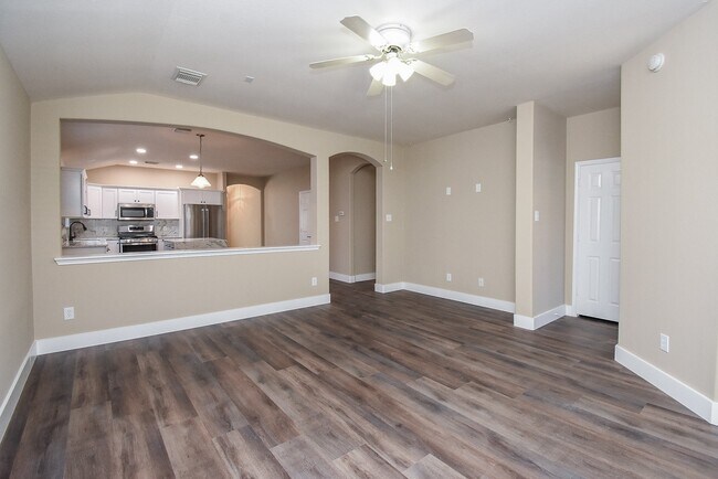 Building Photo - 20922 Barbons Heath Ct