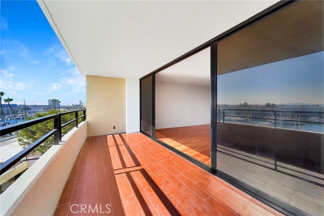 Building Photo - 4335 Marina City Dr