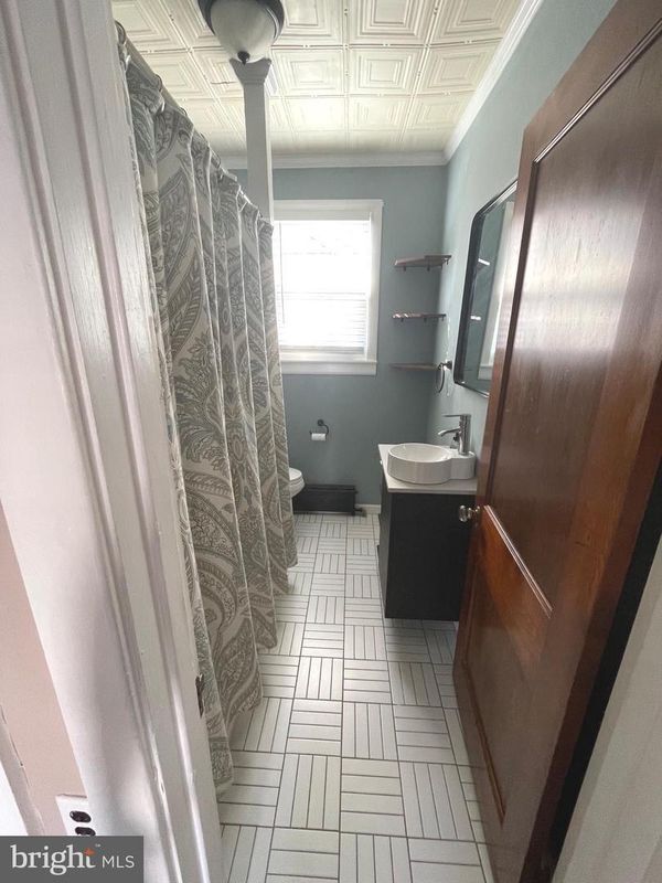 Building Photo - 57 Ridgeway Ave