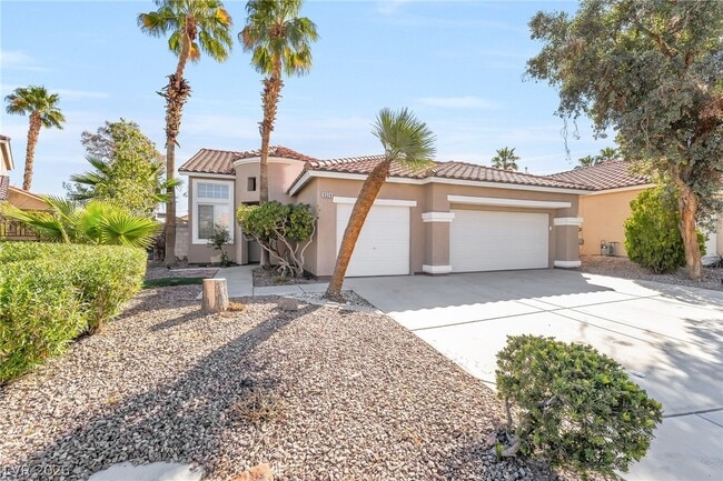 Building Photo - 9324 Heatwave St