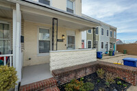 Building Photo - 3856 Quarry Ave